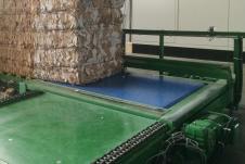 Chain belt conveyor / inclined belt: Flexible contour guidance and inclination angle (Z-belt)